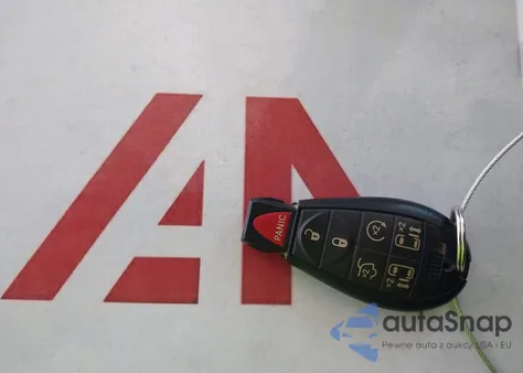 2016 Chrysler Town & Country Touring z USA, uszkodzony, nr VIN 2C4RC1BG3GR112077